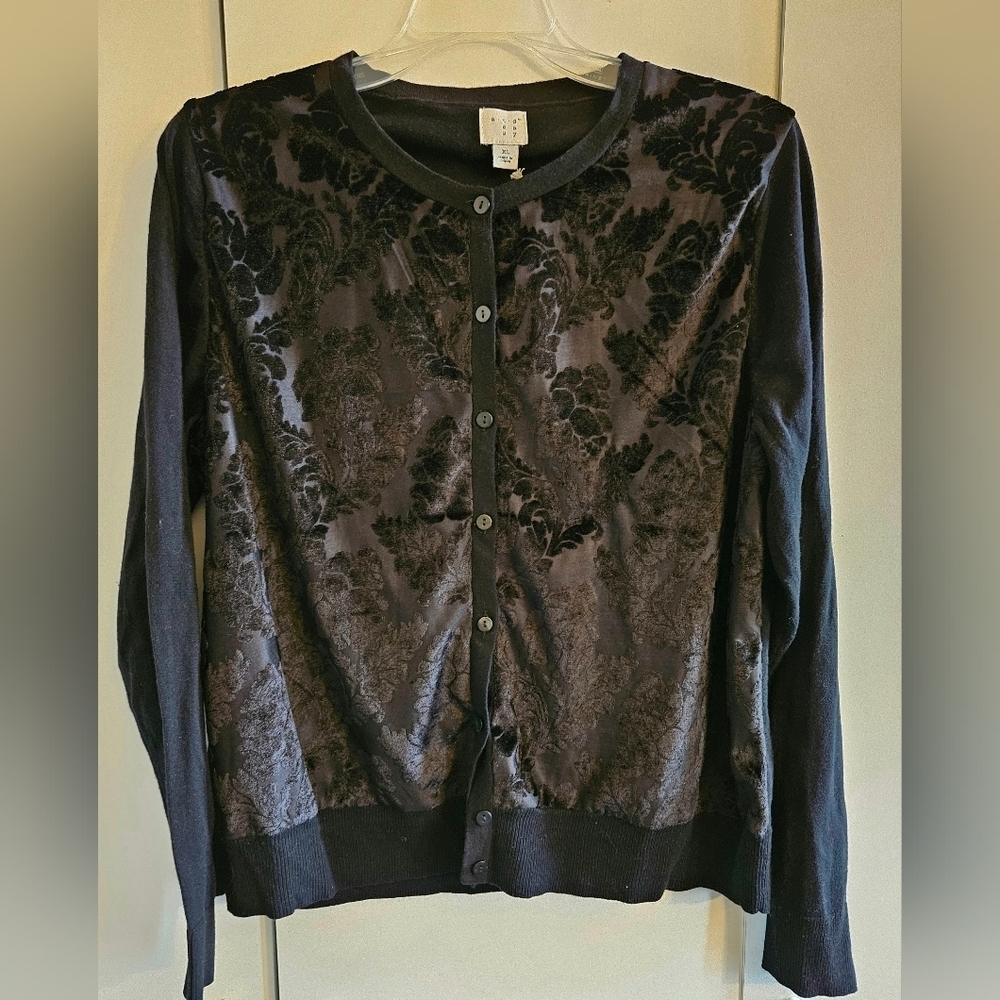 Lightweight Button Down Cardigan Women XL -- NWT